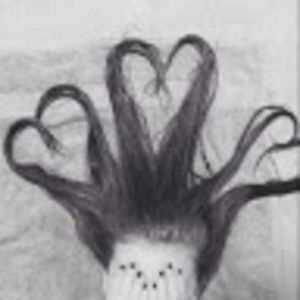 Meet your Posher, Adrianne